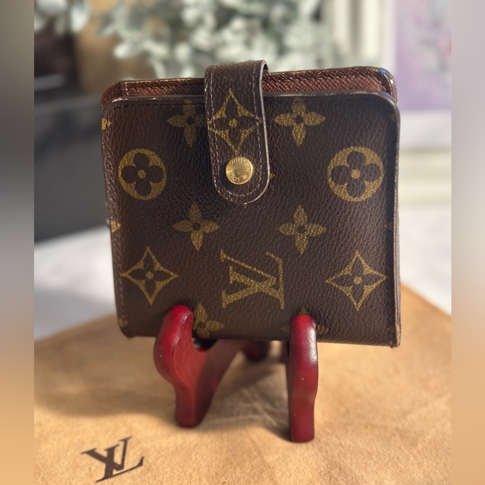 LOUIS VUITTON Monogram Compact Zip Wallet with COA